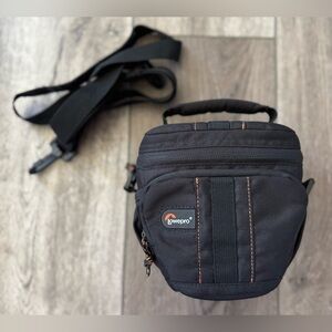 Lowepro Camera Bag Adventura TLZ 15 Top Loading Bag For Compact D-SLR Camera